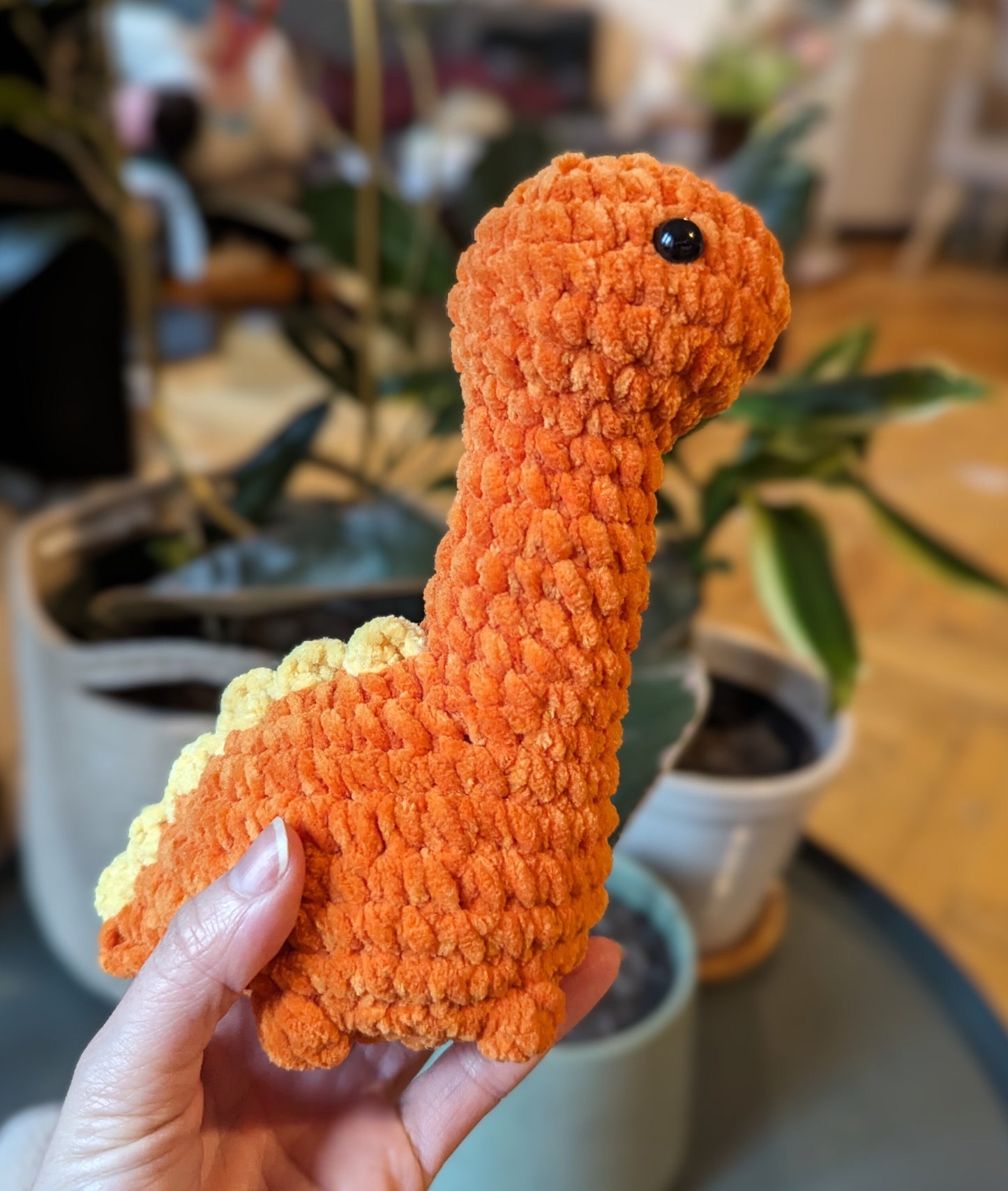 peluche brachiosaure ou triceratops