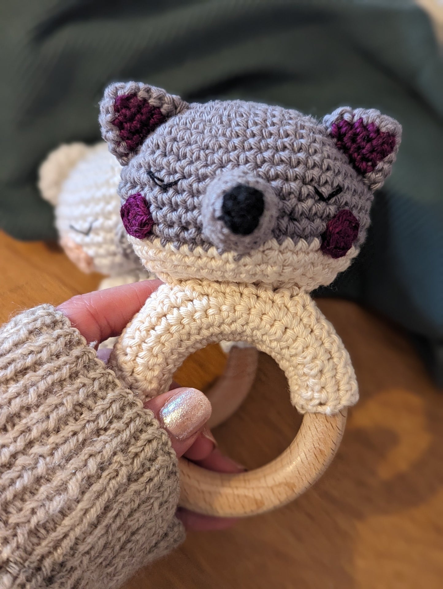 hochet bébé loup ou ours