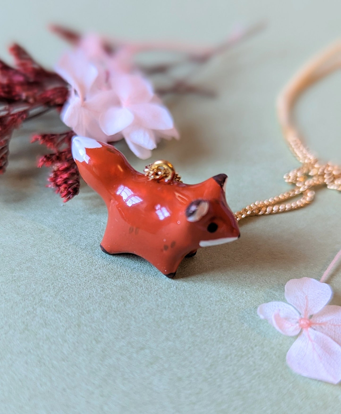 Collier orné d'une petit renard