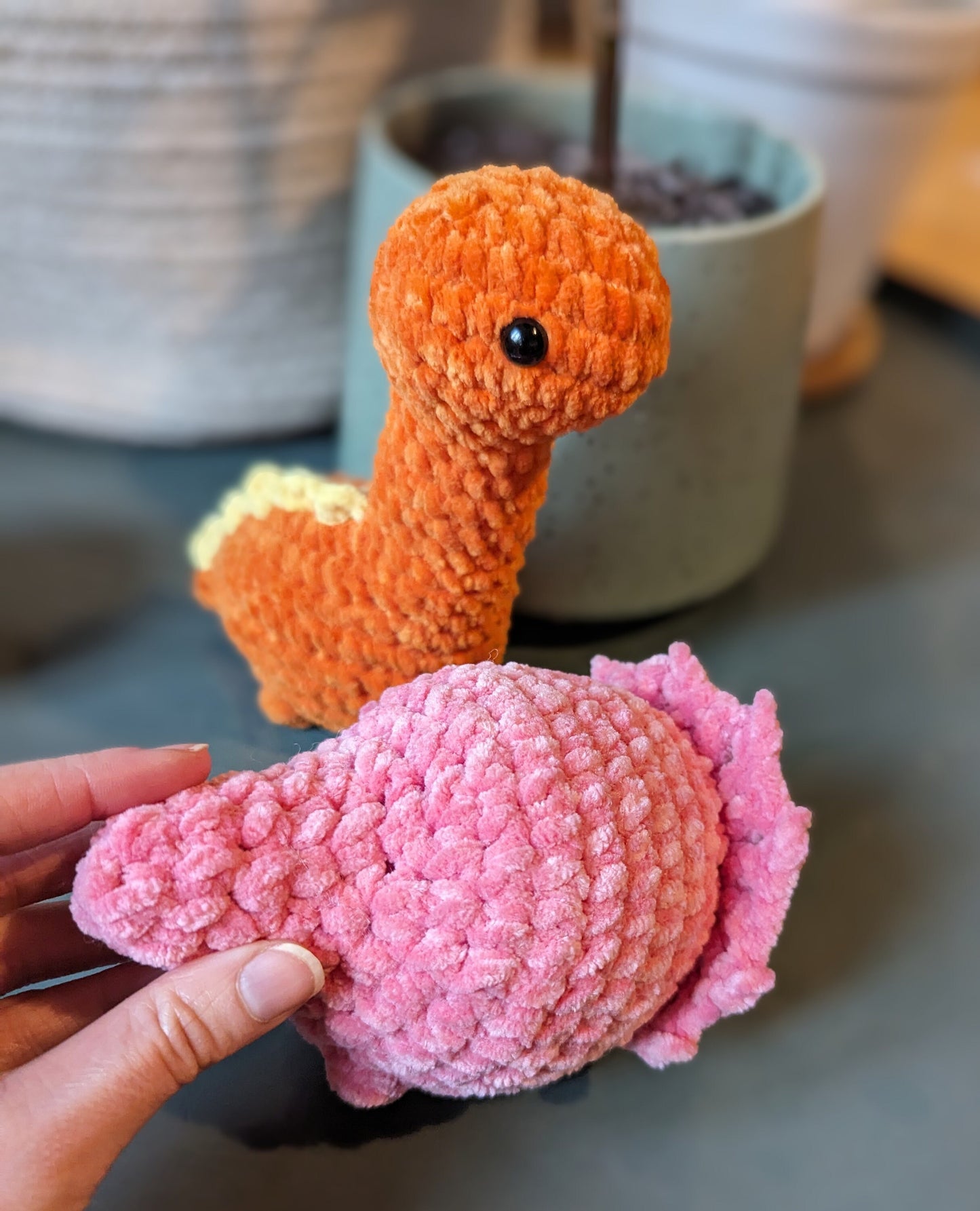 peluche brachiosaure ou triceratops
