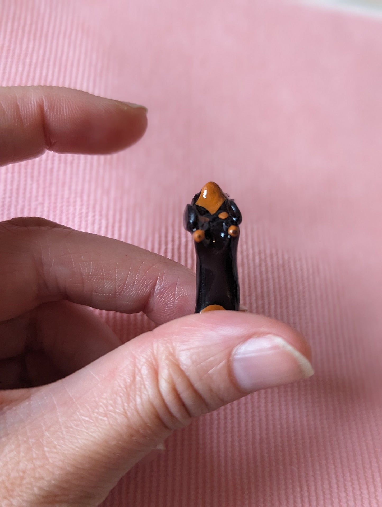 Figurine teckel en pâte fimo