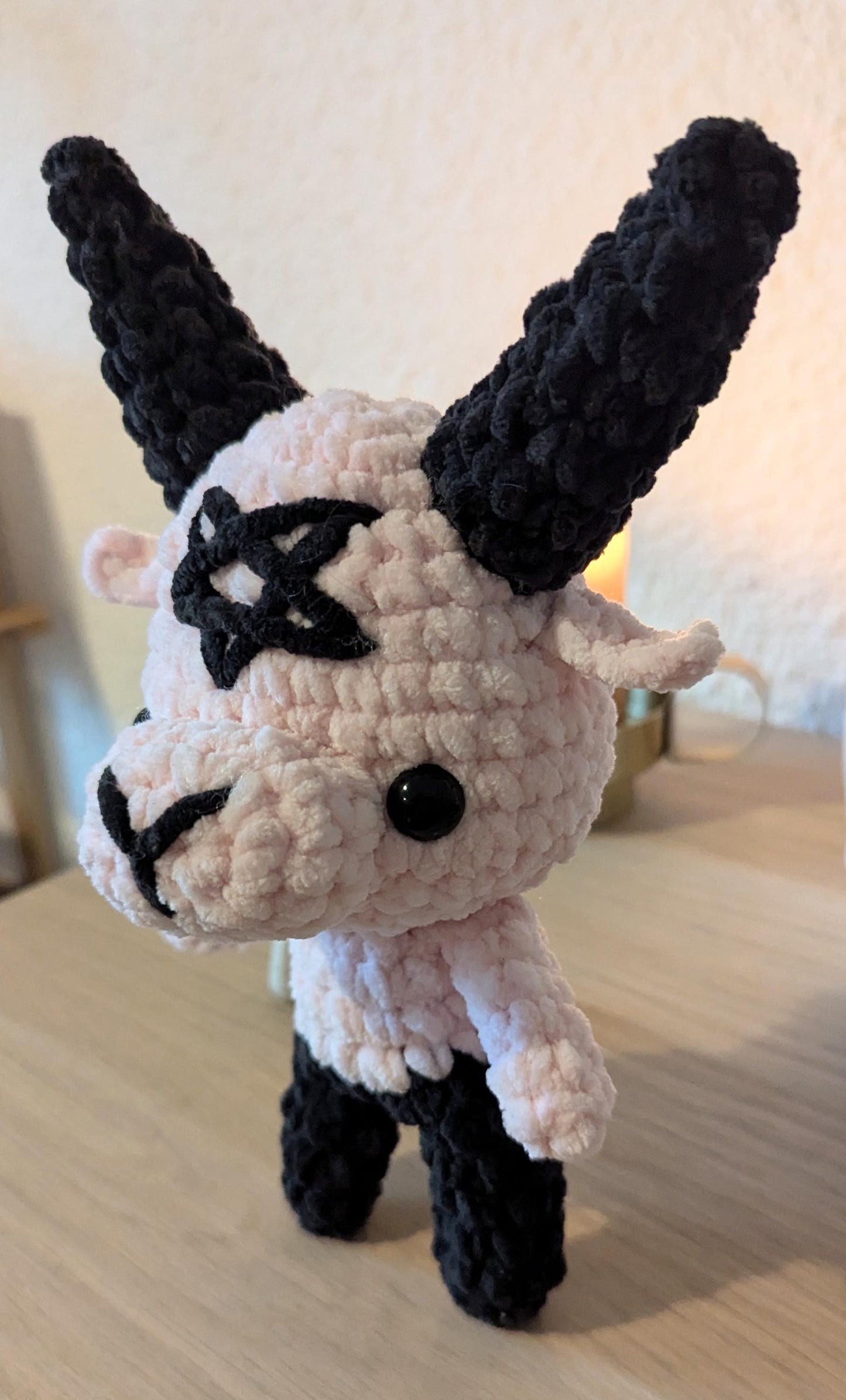 peluche baphomet