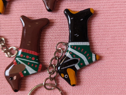 Porte clé teckel pull de Noël