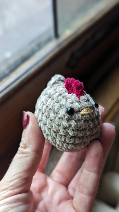 mini peluche poule en croche