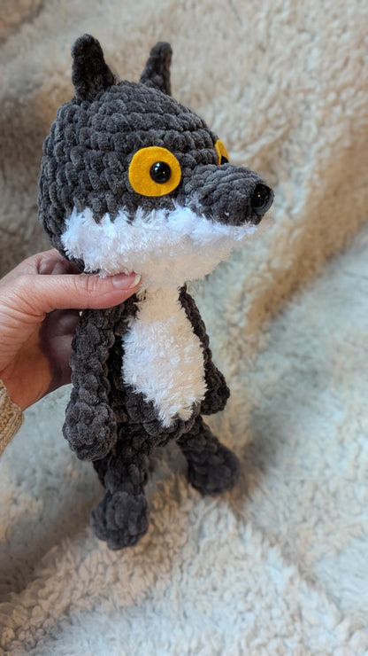 Peluche Loup en crochet, fait main en laine toute douce