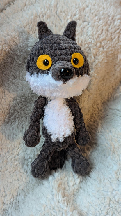 Peluche Loup en crochet, fait main en laine toute douce